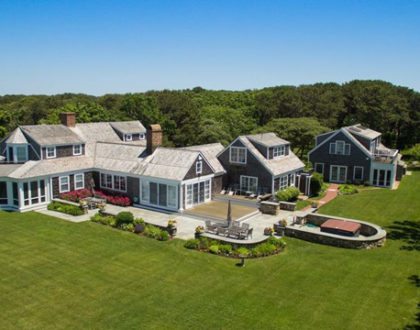 An Endless-Summer Place in Edgartown, Massachusetts