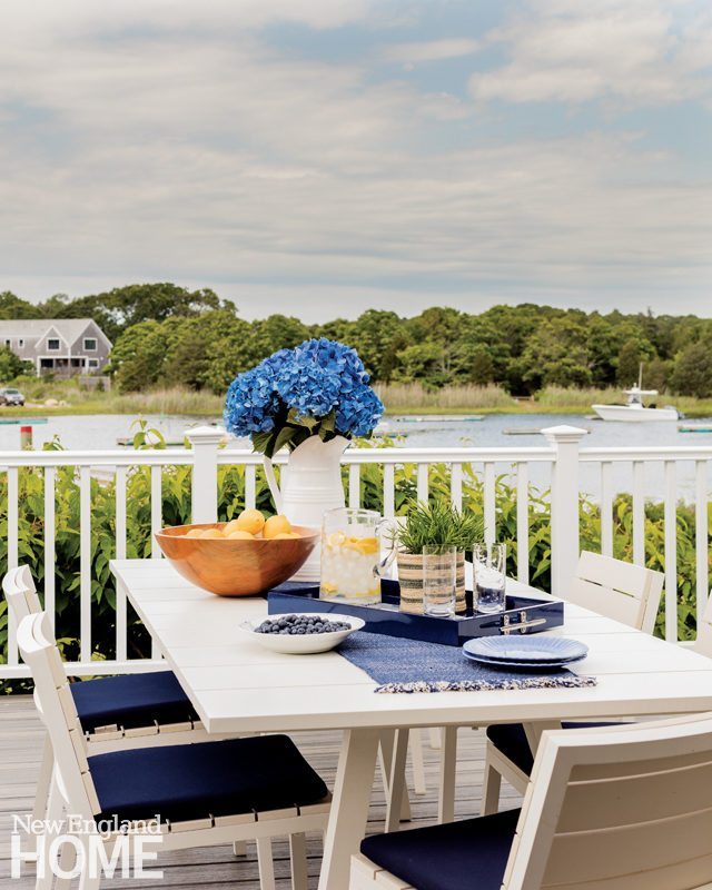 Cape Cod Cottage Chic New England Home Cape Cod Cottage Outdoor Dining