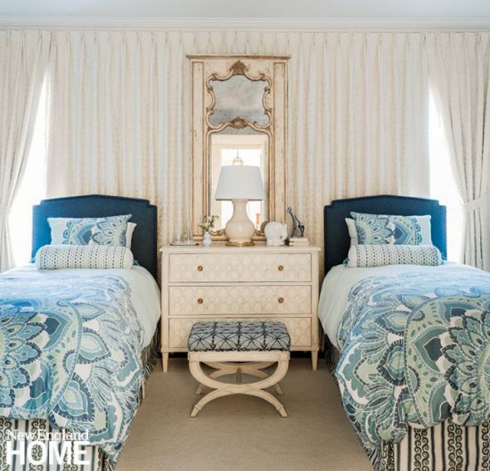 Blue and white guest room 