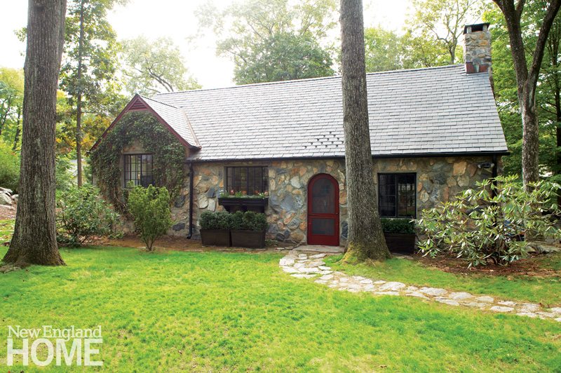 A Storybook Stone Cottage New England Home Magazine Darien Stone Cottage Exterior