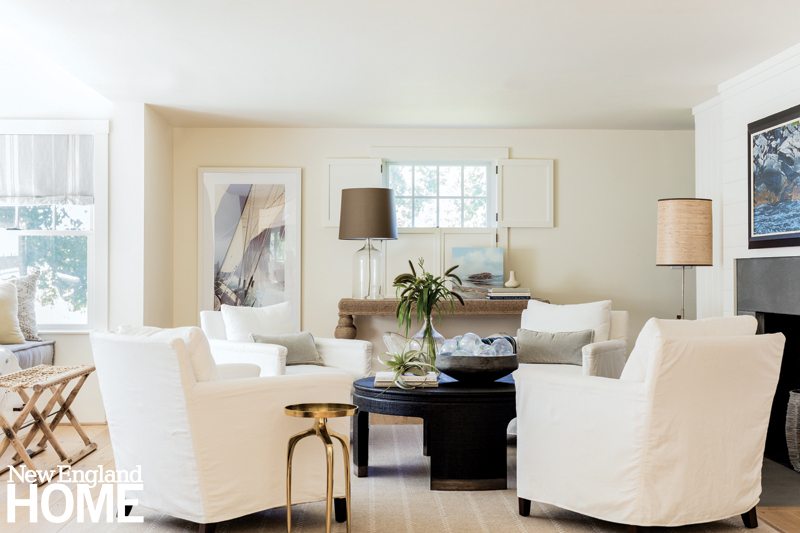 Timeless Nautical Style On Cape Cod New England Home Magazine The Living Room Adopts A Nautical Air Without Being Too Obvious