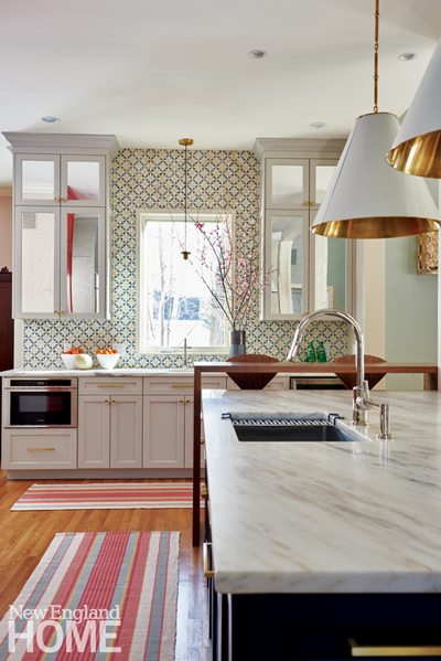 Kitchen with mosaic backsplash