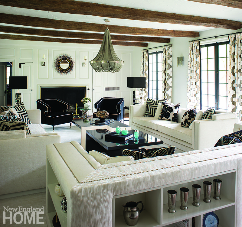 Galleries New England Home The Living Room S Sofas Custom Designed By Interior Designer Gilles Clement Get Extra Visual Interest With Built In Shelves At Their Backs