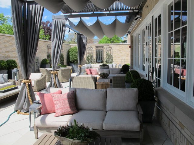 restoration hardware exterrior