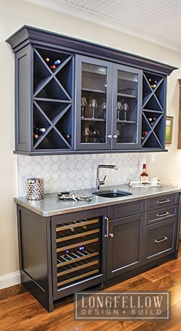 Coastal Kitchen Design Trends For 2018 New England Home Magazine The Wet Bar Utilizes New Materials And Finishes Such As A Cold Cast Zinc Countertop With Gl Under Mount Sink